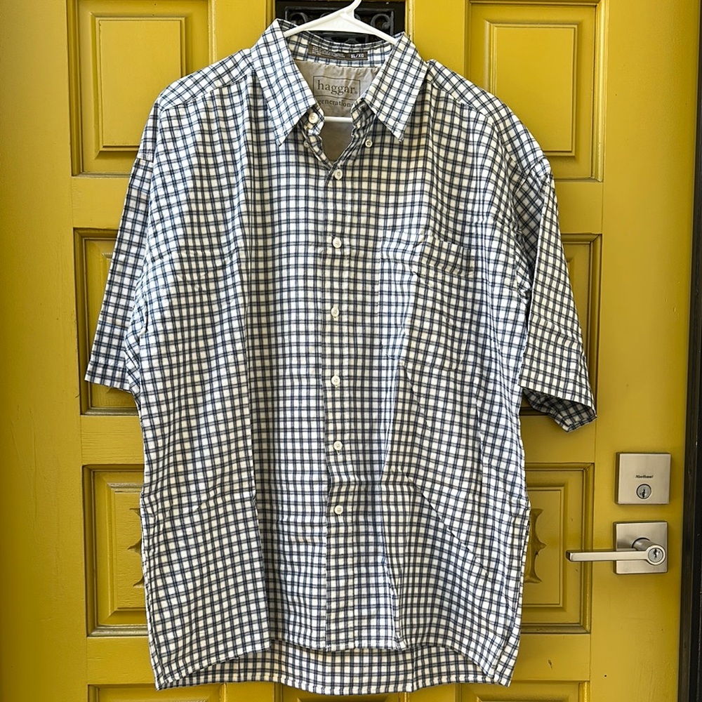 Haggar Blue and White Casual Button Down Shirt